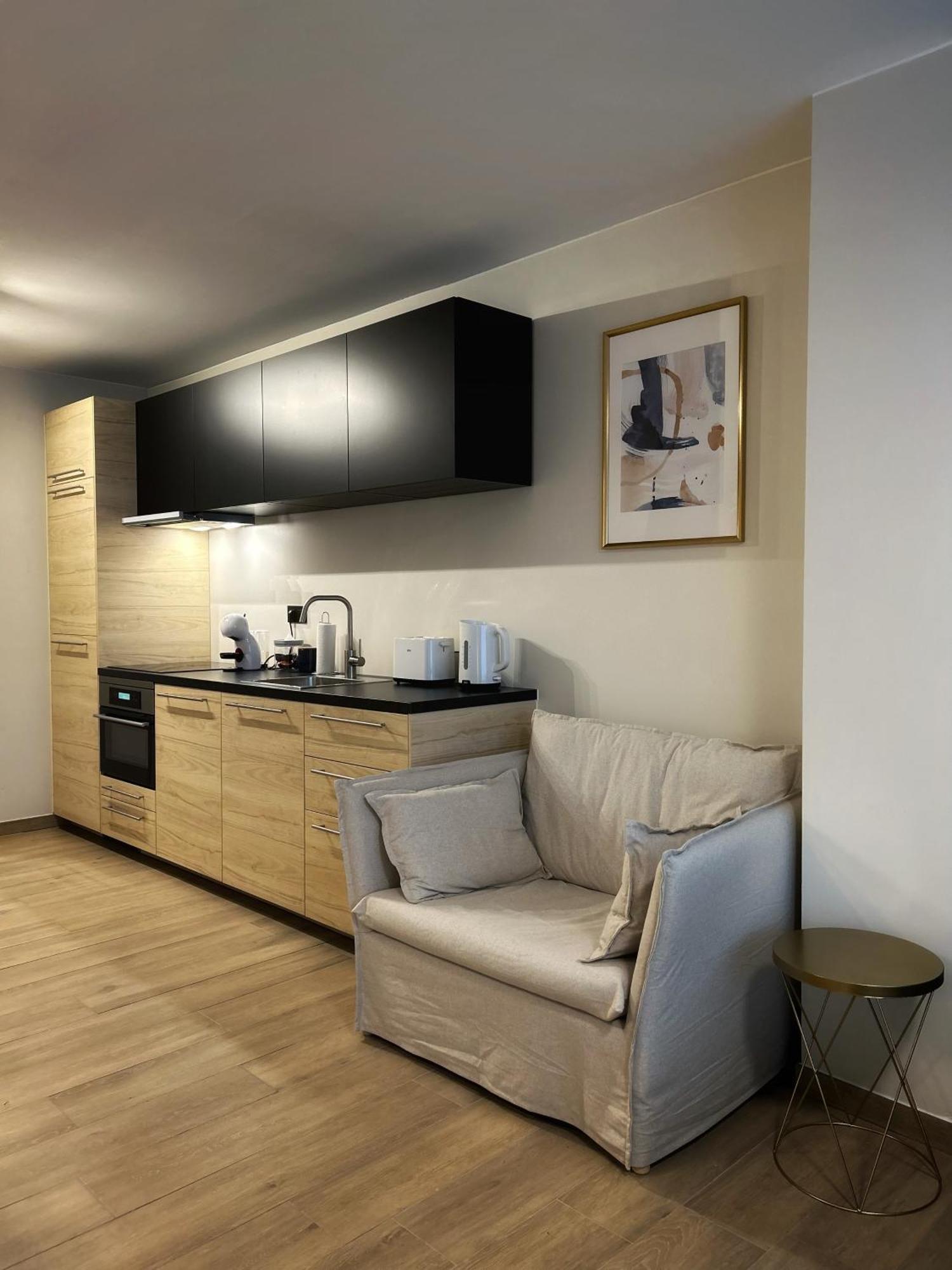 Suite Luxueuse Aux Guillemins Лиеж Екстериор снимка